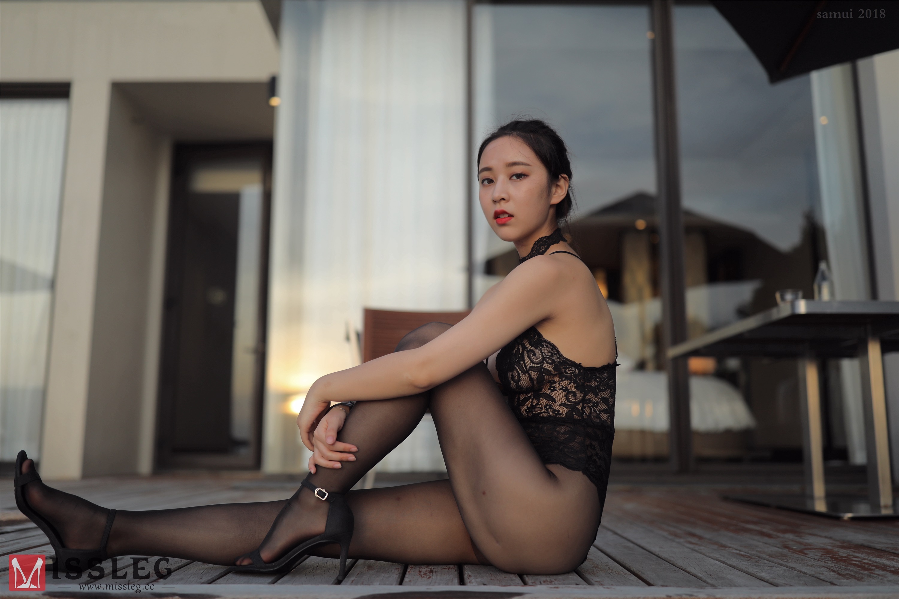 MISSLEG蜜丝  苏梅岛旅拍众筹系列 L003 黑色连体 乔依琳